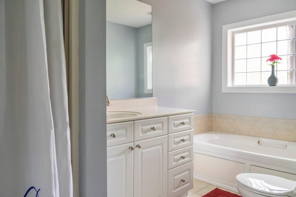 Private Room Balcony And Bathroom In Charleston Exteriör bild
